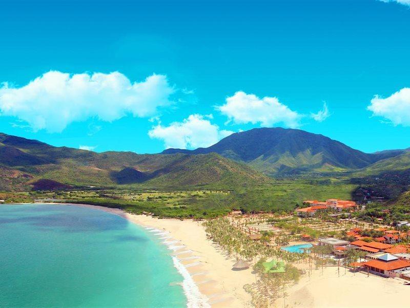 Sunsol Ecoland And Beach Resort Pedro Gonzalez Ngoại thất bức ảnh